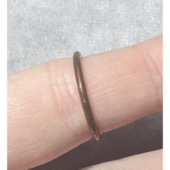 Minimalist Gold And White Faceted Stone Fashion Ring Size 7 - Picture 6 of 13